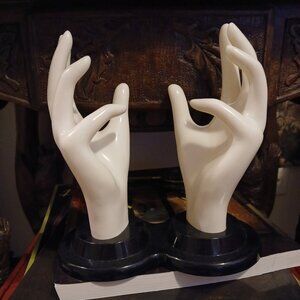 Hand Model, Jewelry/Ring Display